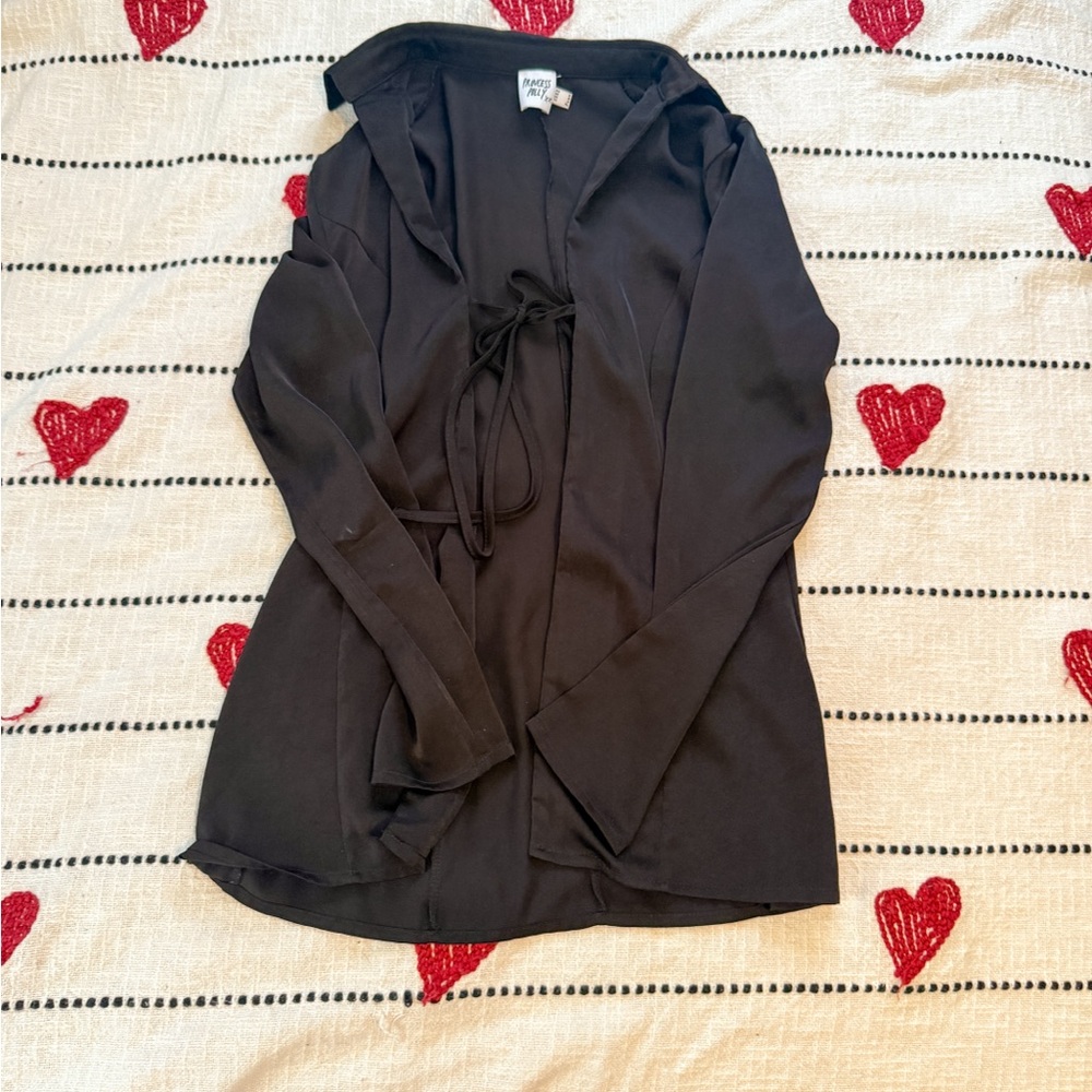 Princess polly Black Tie-Front black long sleeve size 4